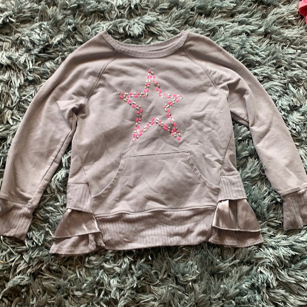 Grey sweatshirt